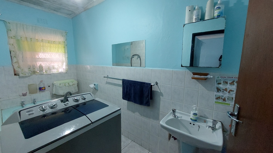 5 Bedroom Property for Sale in Ravensmead Western Cape